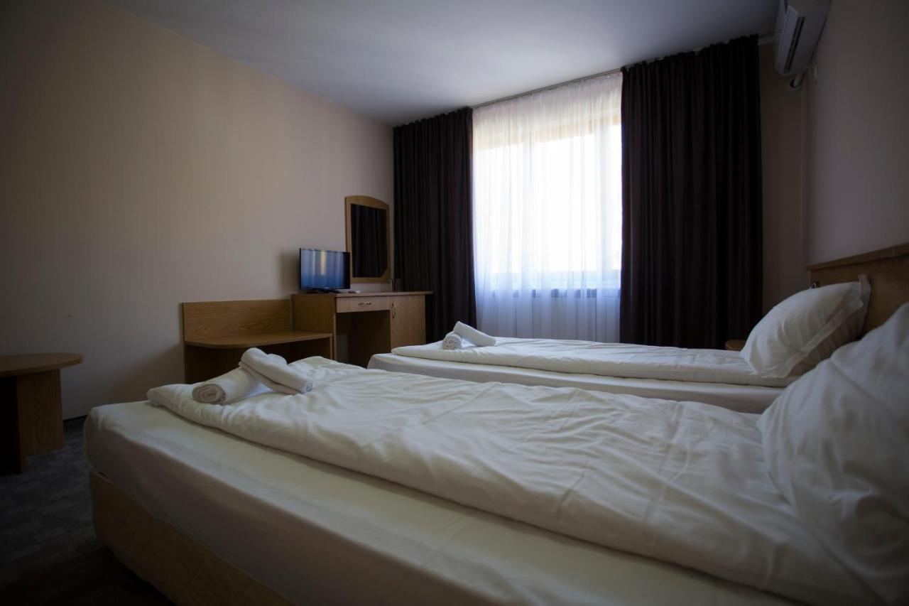 Family Prim Hotel Sandanski Esterno foto