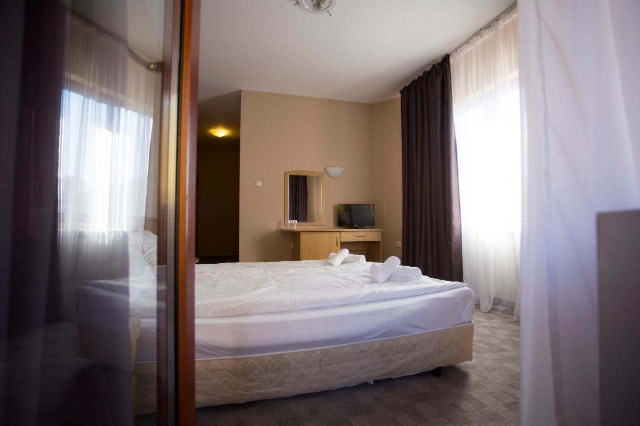 Family Prim Hotel Sandanski Esterno foto