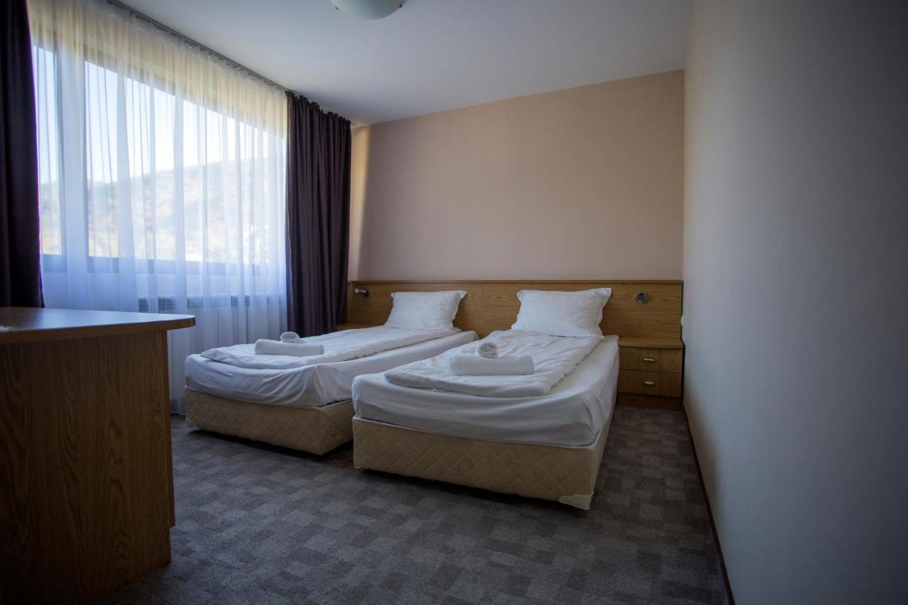 Family Prim Hotel Sandanski Esterno foto