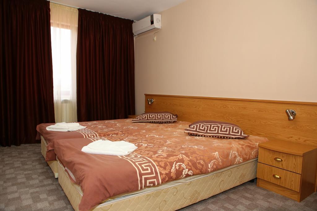 Family Prim Hotel Sandanski Esterno foto