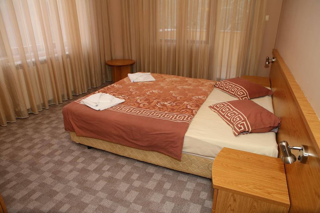 Family Prim Hotel Sandanski Esterno foto